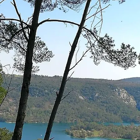 La Pinede Du 4* Esparron-de-Verdon
